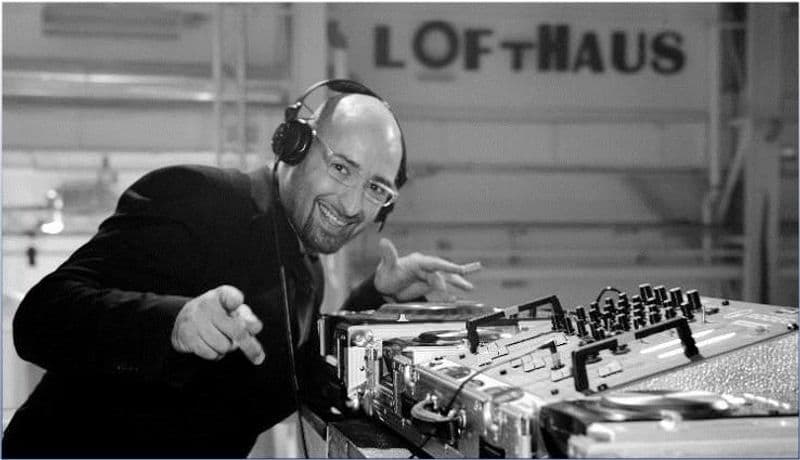 user-upload/business/work-media/2qptof8ywc8yraf28419v_dj-vince-360-dj-entertainment.jpeg